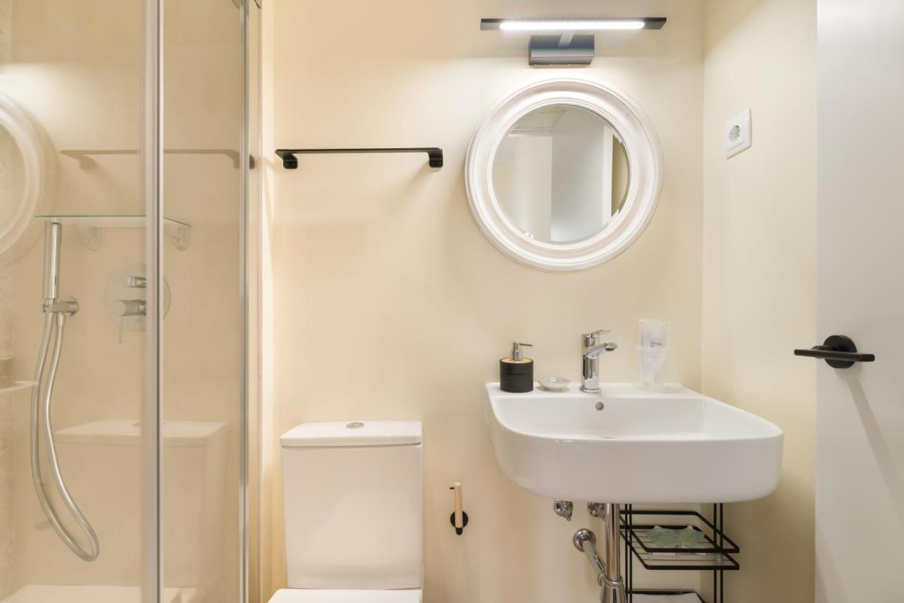 Hostal Evoke Madrid Eksteriør billede