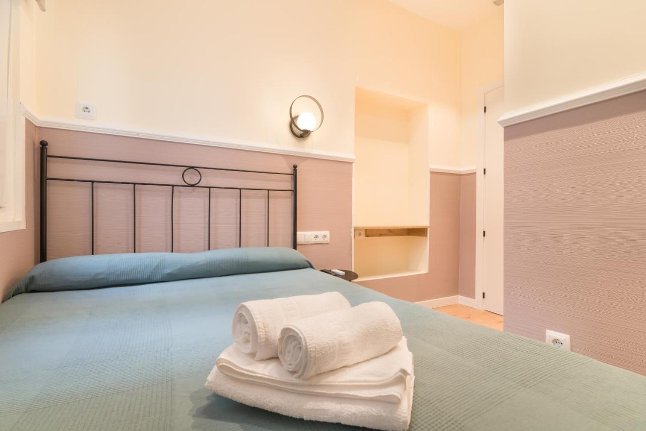 Hostal Evoke Madrid Eksteriør billede