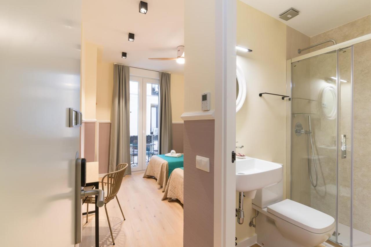 Hostal Evoke Madrid Eksteriør billede