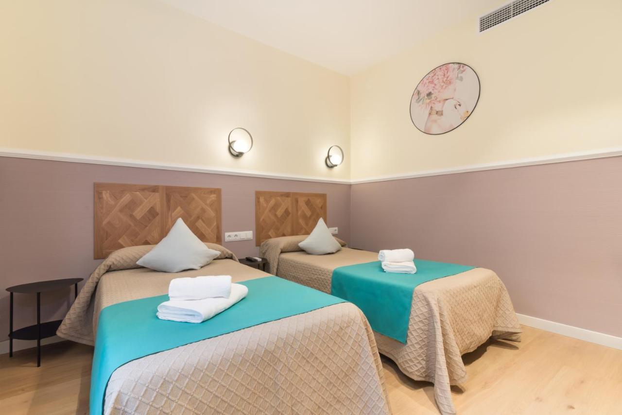 Hostal Evoke Madrid Eksteriør billede