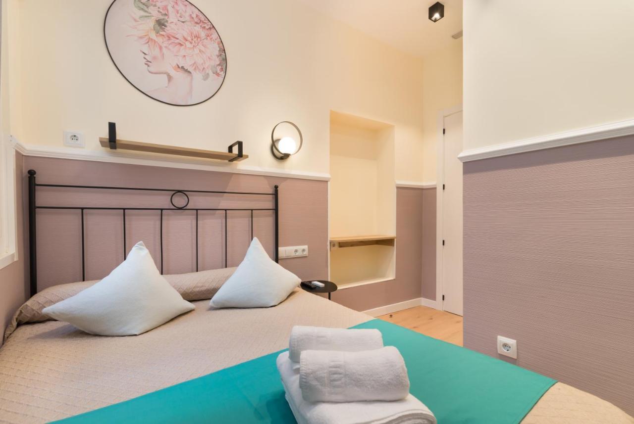 Hostal Evoke Madrid Eksteriør billede