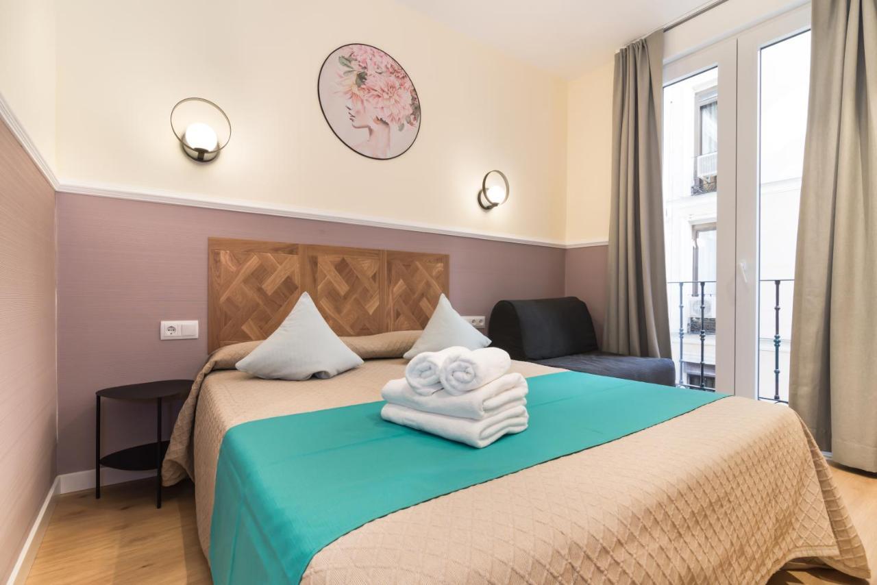 Hostal Evoke Madrid Eksteriør billede