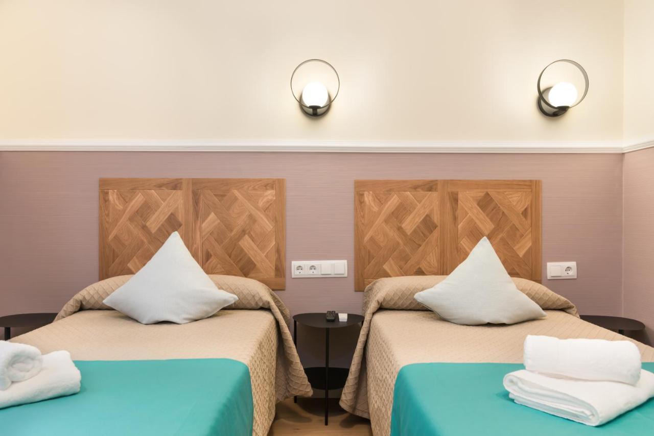 Hostal Evoke Madrid Eksteriør billede