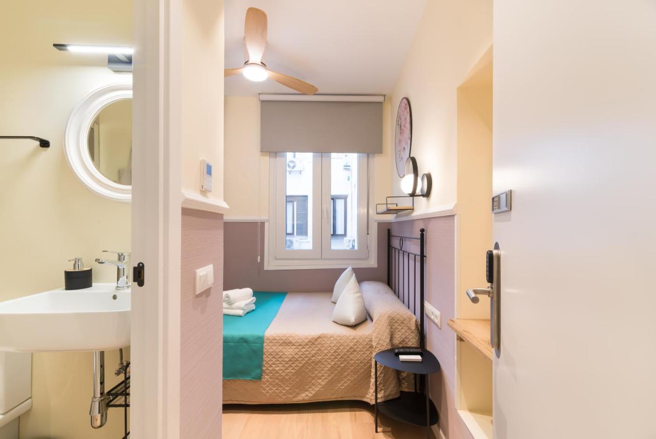 Hostal Evoke Madrid Eksteriør billede