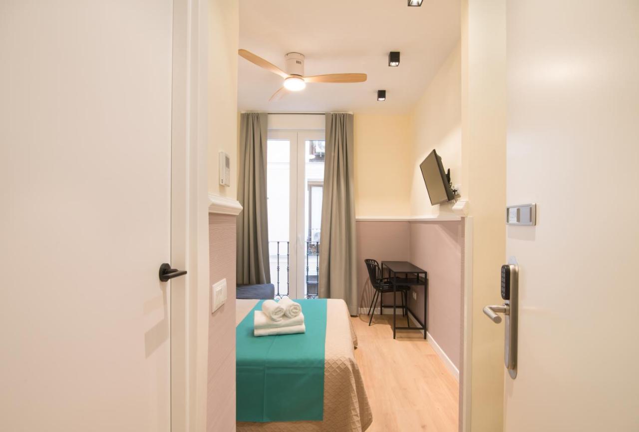 Hostal Evoke Madrid Eksteriør billede