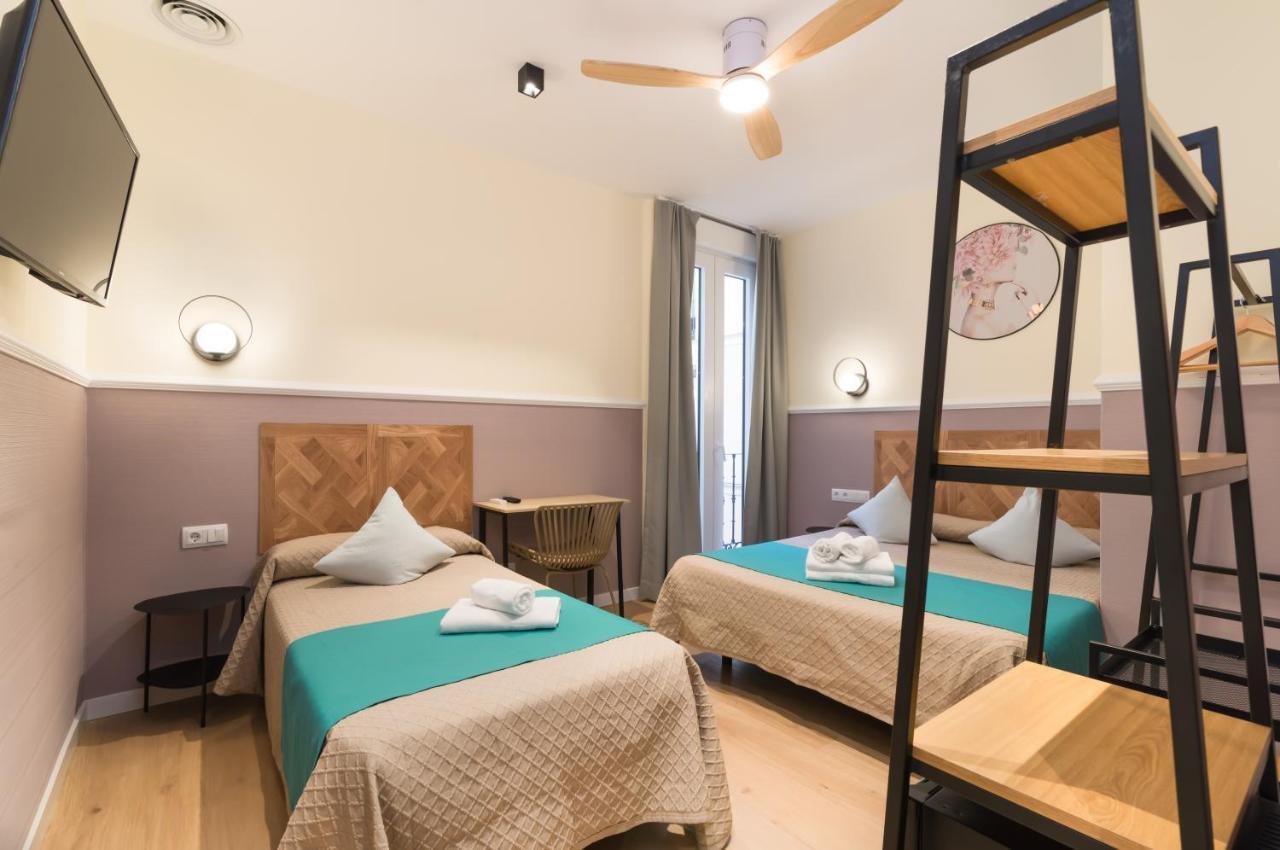 Hostal Evoke Madrid Eksteriør billede