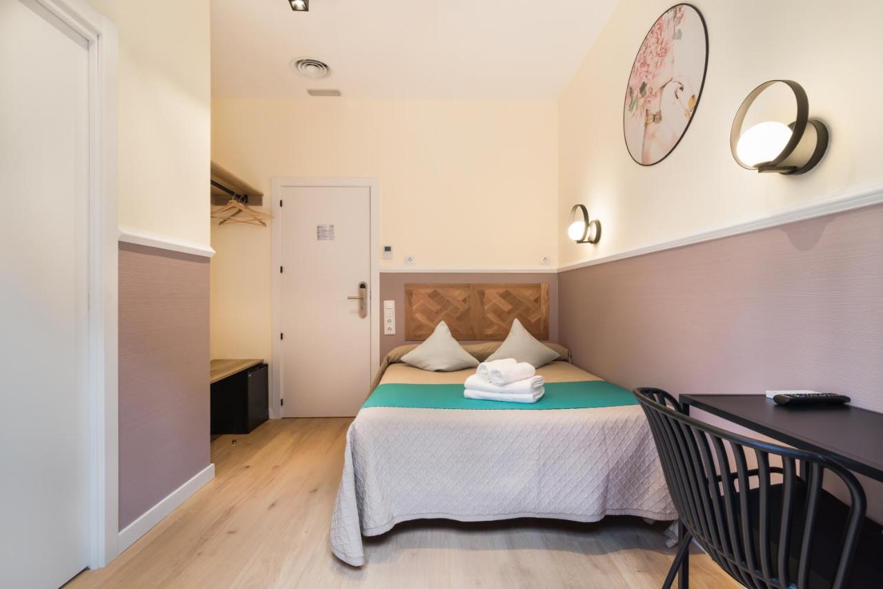 Hostal Evoke Madrid Eksteriør billede