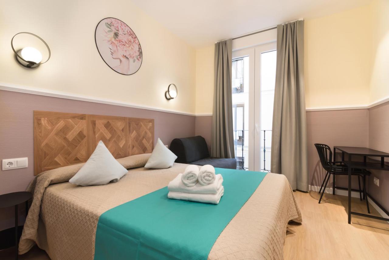 Hostal Evoke Madrid Eksteriør billede
